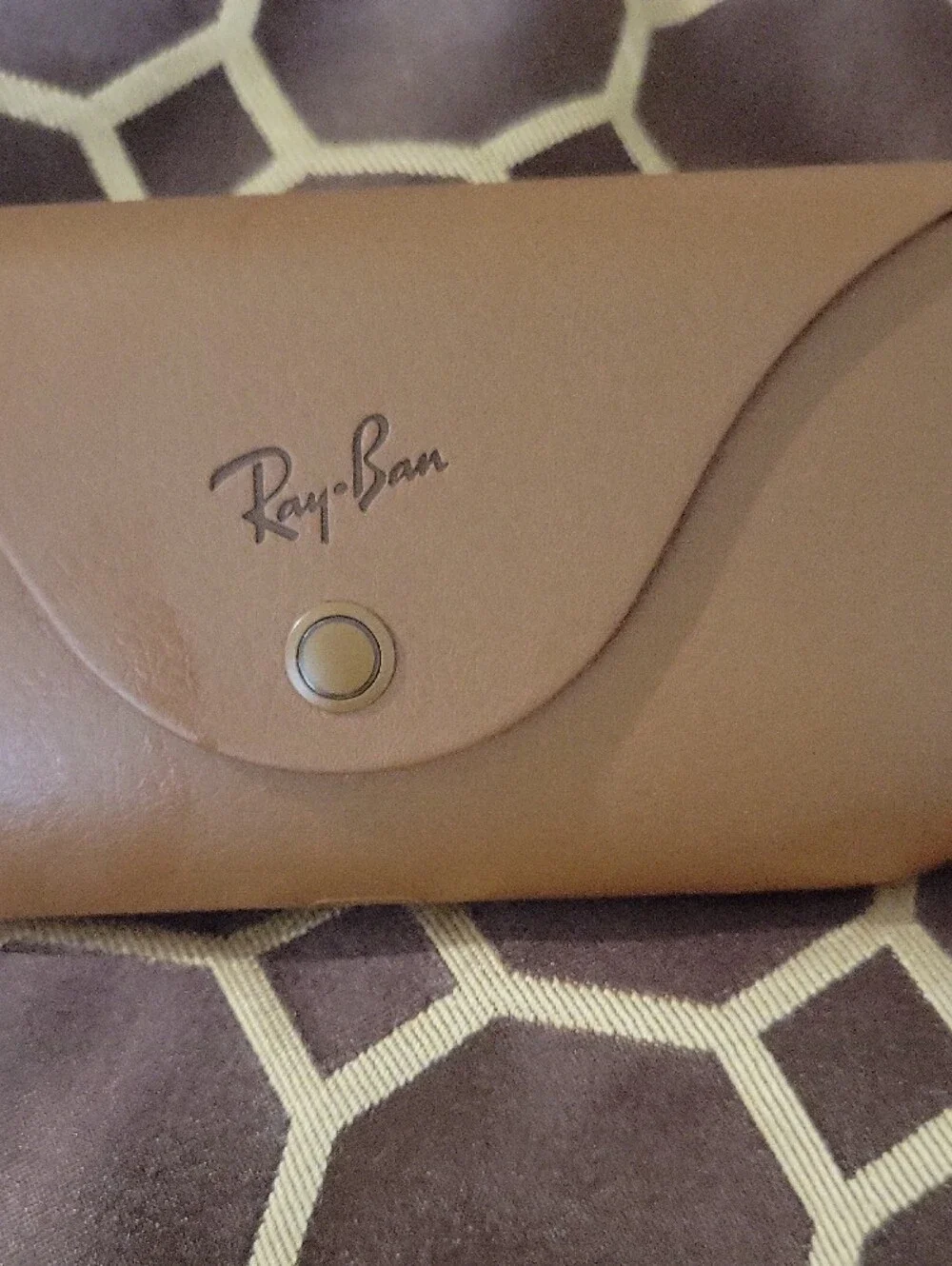 Ray-Ban iconic wayfarer